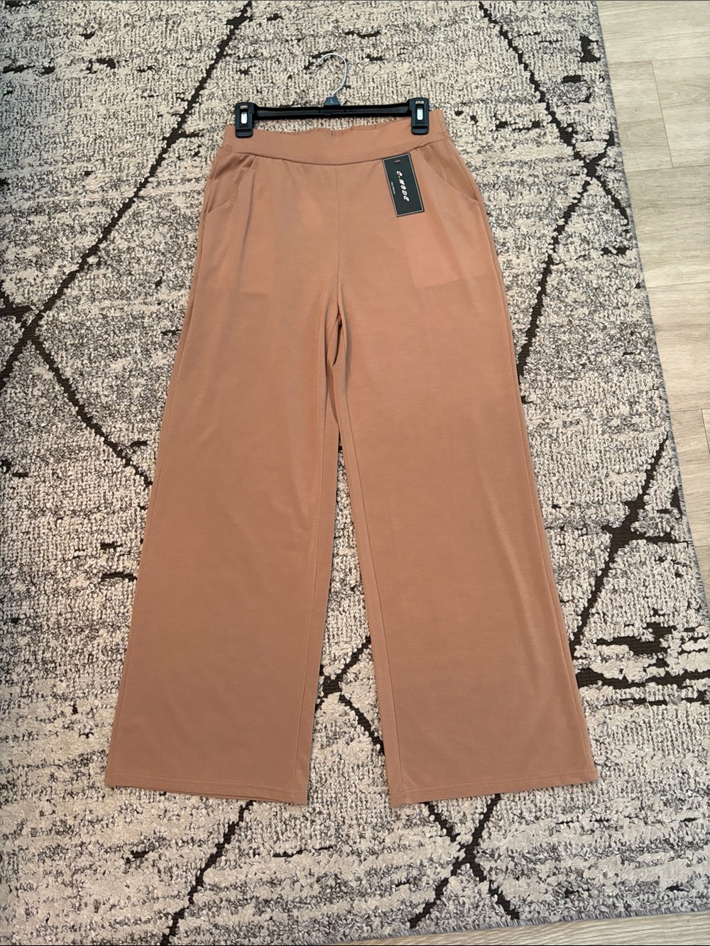 Wide Leg Pull-On Pants in Camel